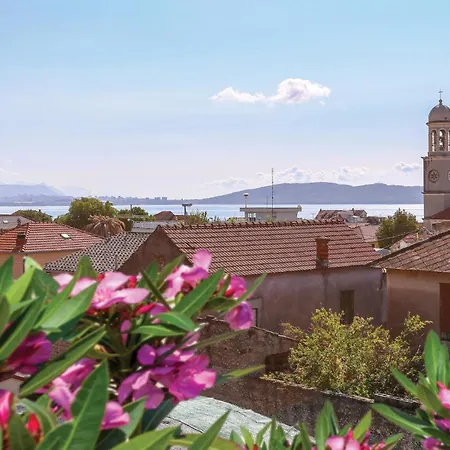 Amazing In Kastel Stari With Wifi Kastela