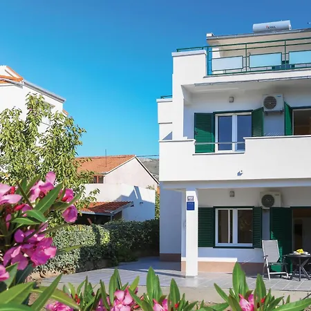 Amazing In Kastel Stari With Wifi Apartment *