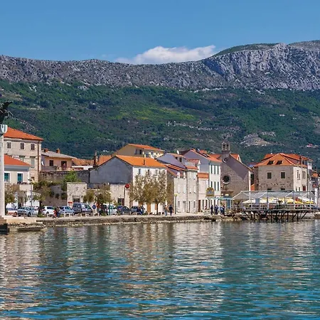 Gorgeous In Kastel Stari Lejlighed *