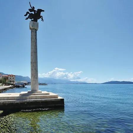 Gorgeous In Kastel Stari
